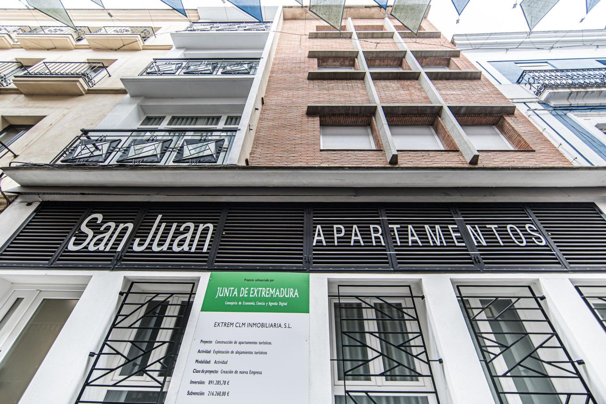 Apartamentos Luxury En San Juan Badajoz Luaran gambar